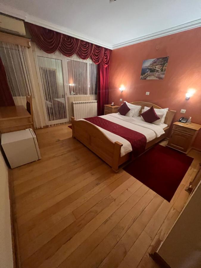 Saint Paul Accommodation Kraljevo Exterior photo