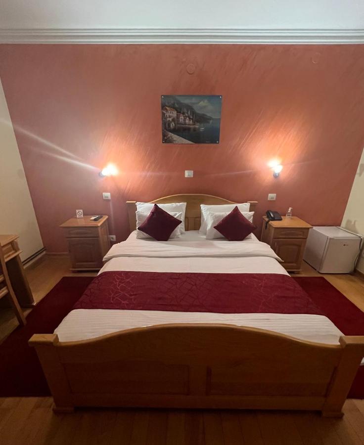 Saint Paul Accommodation Kraljevo Exterior photo