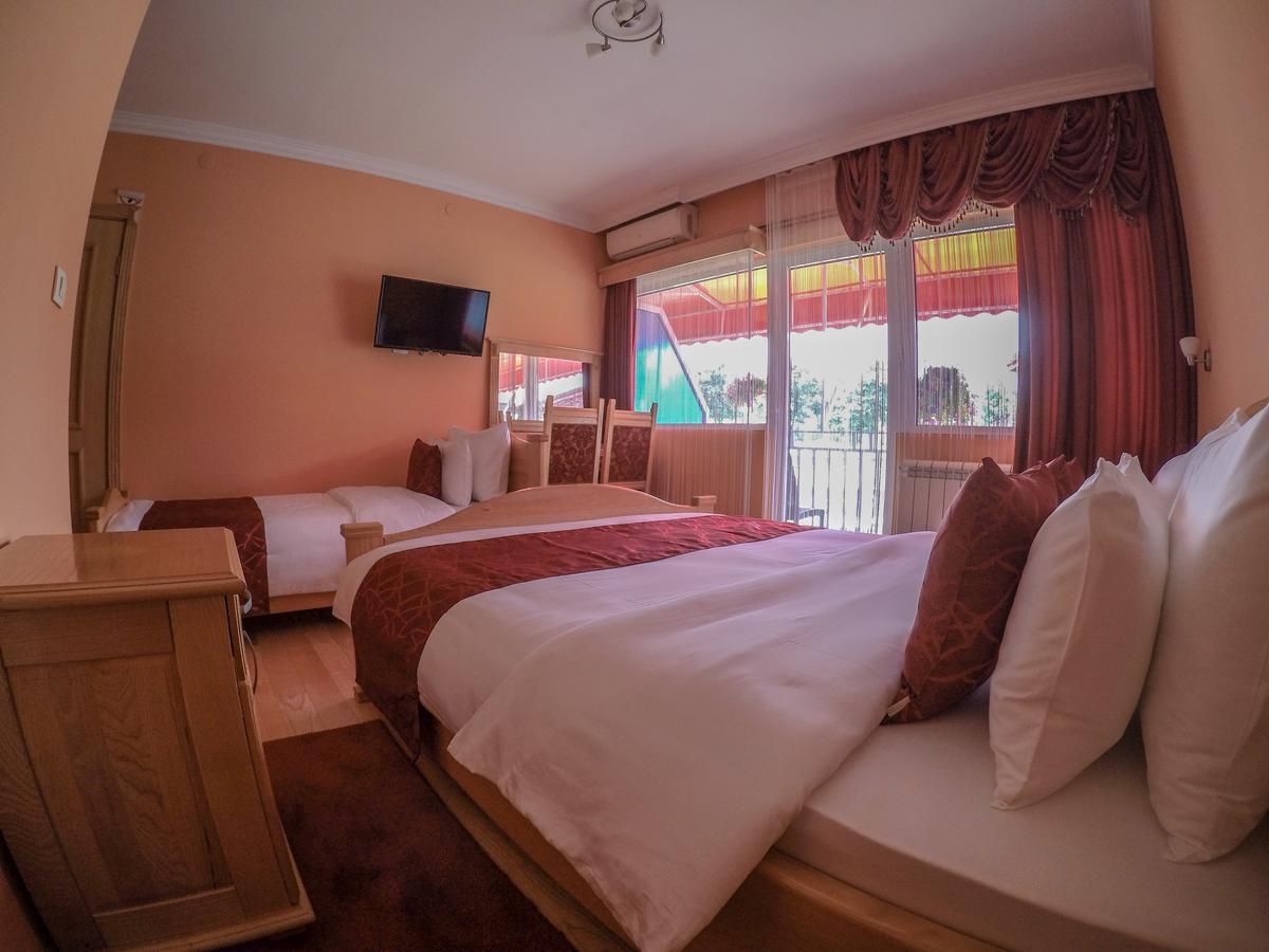 Saint Paul Accommodation Kraljevo Exterior photo